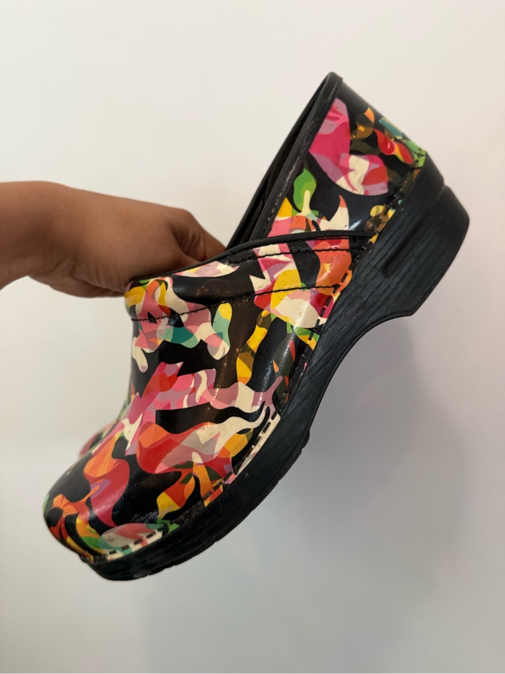 Dansko Womens 41 US 10.5-11 Colorful Clogs Shoes 706850202 Work Nurse Lab Doctor